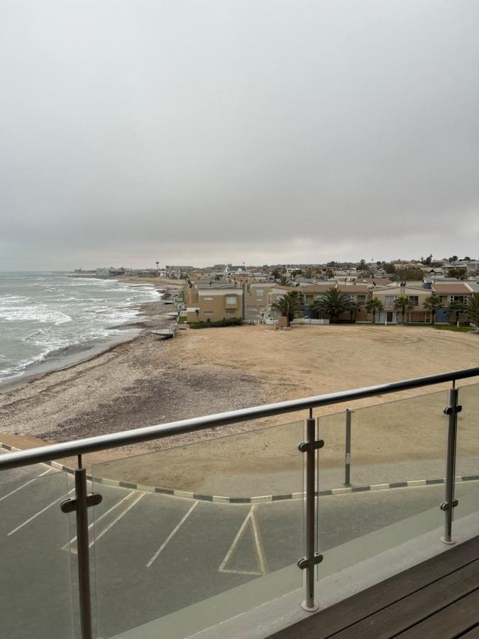 The Pier 27 Appartement Swakopmund Buitenkant foto